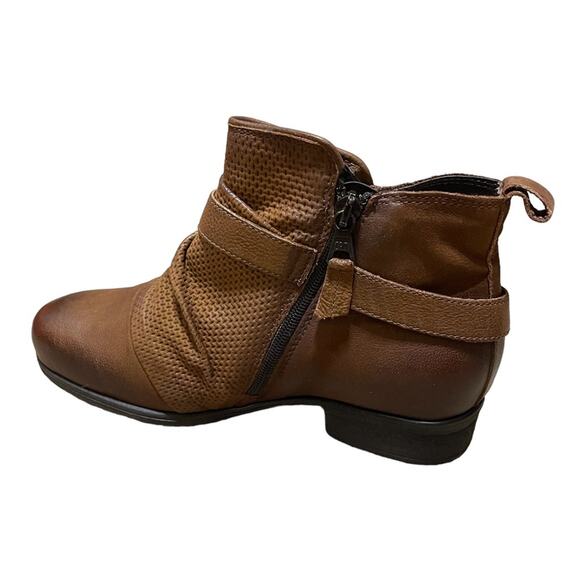 Miz Mooz Wide Width Leather Ankle Boots with Buckle Suzy Hazelnut EU 37 NIB - Picture 7 of 13